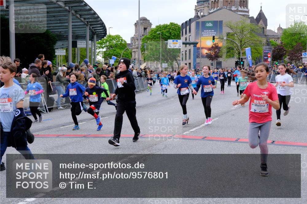 25.04.2026 - Das Zehntel Tim E. http://msf.ph/oto/9576801 25.04.2026 10:58:06 Ziel 5032, 5153, 5159, 5206, 5373, 5392, 5608, 5609, 5691, 5938, 6347, 6348, 6356, 6367, 6378, 6574, 6576, 6600, 6609, 6662, 6678, 6681, 6741, 6837, 6848, 6921, 7301, 7318, 7516, 7520, 7532, 7673, 7677, 7680, 7736, 7755, 7915, 7931, 7942, 7945, 8070 meine-sportfotos.de