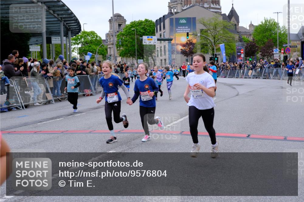 25.04.2026 - Das Zehntel Tim E. http://msf.ph/oto/9576804 25.04.2026 10:58:07 Ziel 5032, 5153, 5159, 5206, 5373, 5392, 5556, 5608, 5609, 5691, 5938, 6347, 6348, 6356, 6367, 6378, 6574, 6576, 6600, 6609, 6662, 6678, 6681, 6837, 6848, 6921, 7301, 7318, 7516, 7520, 7532, 7673, 7677, 7680, 7736, 7755, 7915, 7942, 8070 meine-sportfotos.de
