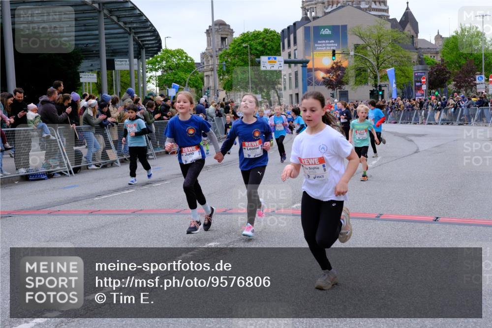 25.04.2026 - Das Zehntel Tim E. http://msf.ph/oto/9576806 25.04.2026 10:58:07 Ziel 5032, 5153, 5159, 5206, 5373, 5392, 5556, 5608, 5609, 5691, 5938, 6347, 6348, 6356, 6367, 6378, 6574, 6576, 6600, 6609, 6662, 6678, 6681, 6837, 6848, 6921, 7301, 7318, 7516, 7520, 7532, 7673, 7677, 7680, 7736, 7755, 7915, 7942, 8070 meine-sportfotos.de