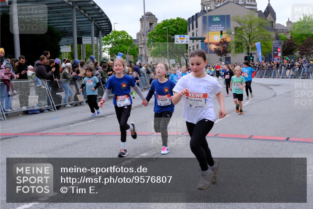 25.04.2026 - Das Zehntel Tim E. http://msf.ph/oto/9576807 25.04.2026 10:58:07 Ziel 5032, 5153, 5159, 5206, 5373, 5392, 5556, 5608, 5609, 5691, 5938, 6347, 6348, 6356, 6367, 6378, 6574, 6576, 6600, 6609, 6662, 6678, 6681, 6837, 6848, 6921, 7301, 7318, 7516, 7520, 7532, 7673, 7677, 7680, 7736, 7755, 7915, 7942, 8070 meine-sportfotos.de