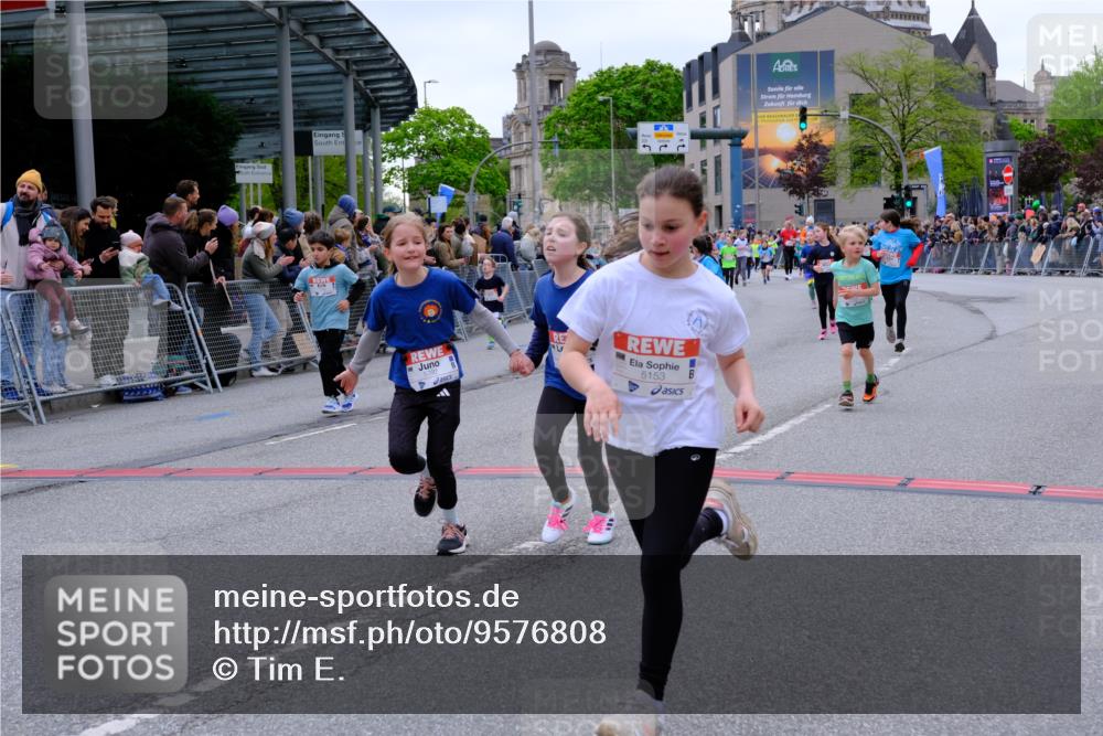 25.04.2026 - Das Zehntel Tim E. http://msf.ph/oto/9576808 25.04.2026 10:58:07 Ziel 5032, 5153, 5159, 5206, 5373, 5392, 5556, 5608, 5609, 5691, 5938, 6347, 6348, 6356, 6367, 6378, 6574, 6576, 6600, 6609, 6662, 6678, 6681, 6837, 6848, 6921, 7301, 7318, 7516, 7520, 7532, 7673, 7677, 7680, 7736, 7755, 7915, 7942, 8070 meine-sportfotos.de