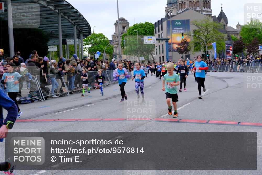 25.04.2026 - Das Zehntel Tim E. http://msf.ph/oto/9576814 25.04.2026 10:58:08 Ziel 5032, 5153, 5159, 5185, 5206, 5366, 5373, 5392, 5556, 5608, 5609, 5938, 6347, 6348, 6356, 6367, 6378, 6576, 6600, 6609, 6662, 6678, 6681, 6837, 6848, 6921, 7301, 7318, 7516, 7520, 7532, 7673, 7677, 7680, 7736, 7755, 7915, 7942, 8070 meine-sportfotos.de