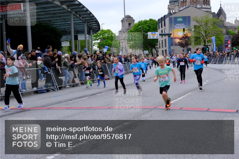 25.04.2026 - Das Zehntel Tim E. http://msf.ph/oto/9576817 25.04.2026 10:58:08 Ziel 5032, 5153, 5159, 5185, 5206, 5366, 5373, 5392, 5556, 5608, 5609, 5938, 6347, 6348, 6356, 6367, 6378, 6576, 6600, 6609, 6662, 6678, 6681, 6837, 6848, 6921, 7301, 7318, 7516, 7520, 7532, 7673, 7677, 7680, 7736, 7755, 7915, 7942, 8070 meine-sportfotos.de