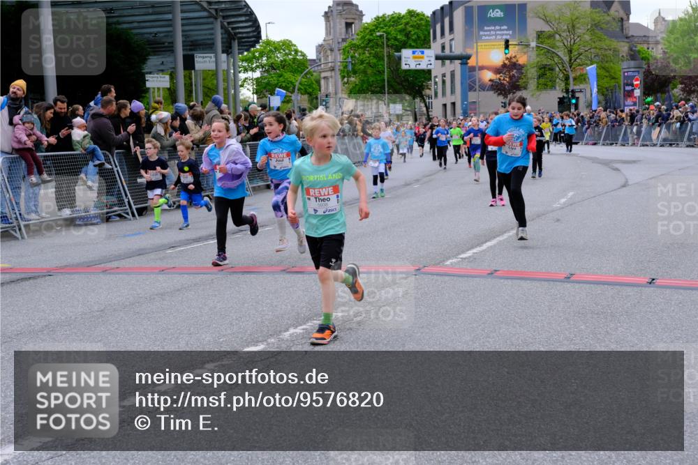25.04.2026 - Das Zehntel Tim E. http://msf.ph/oto/9576820 25.04.2026 10:58:09 Ziel 5153, 5159, 5185, 5206, 5341, 5366, 5373, 5392, 5556, 5609, 5938, 6347, 6348, 6356, 6367, 6378, 6576, 6600, 6609, 6662, 6678, 6681, 6837, 6848, 6921, 7301, 7318, 7532, 7673, 7677, 7680, 7736, 7755, 7915, 7942, 8070 meine-sportfotos.de