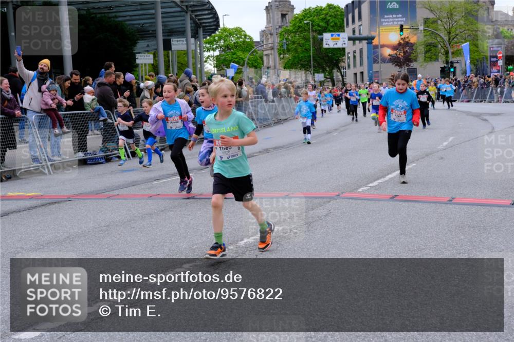 25.04.2026 - Das Zehntel Tim E. http://msf.ph/oto/9576822 25.04.2026 10:58:09 Ziel 5153, 5159, 5185, 5206, 5341, 5366, 5373, 5392, 5556, 5609, 5938, 6347, 6348, 6356, 6367, 6378, 6576, 6600, 6609, 6662, 6678, 6681, 6837, 6848, 6921, 7301, 7318, 7532, 7673, 7677, 7680, 7736, 7755, 7915, 7942, 8070 meine-sportfotos.de
