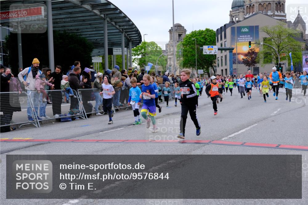 25.04.2026 - Das Zehntel Tim E. http://msf.ph/oto/9576844 25.04.2026 10:58:13 Ziel 5153, 5166, 5185, 5341, 5366, 5373, 5392, 5556, 5731, 5757, 5938, 6319, 6348, 6367, 6489, 6576, 6600, 6609, 6681, 6802, 6809, 6837, 6848, 6921, 6930, 7144, 7301, 7318, 7356, 7417, 7532, 7565 meine-sportfotos.de