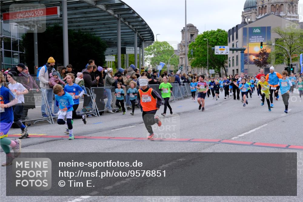 25.04.2026 - Das Zehntel Tim E. http://msf.ph/oto/9576851 25.04.2026 10:58:15 Ziel 5166, 5185, 5212, 5341, 5366, 5556, 5731, 5757, 5814, 5938, 6319, 6489, 6538, 6576, 6600, 6802, 6809, 6837, 6848, 6921, 6930, 7144, 7318, 7356, 7417, 7532, 7565, 7790 meine-sportfotos.de