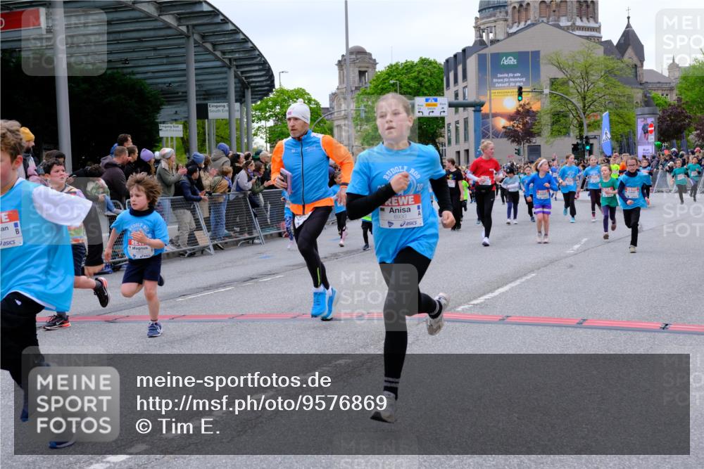 25.04.2026 - Das Zehntel Tim E. http://msf.ph/oto/9576869 25.04.2026 10:58:18 Ziel 5137, 5166, 5185, 5212, 5341, 5366, 5375, 5556, 5648, 5731, 5750, 5757, 5814, 5850, 5862, 5933, 6319, 6489, 6538, 6723, 6802, 6809, 6843, 6860, 6878, 6902, 6930, 6932, 6961, 7144, 7356, 7417, 7565, 7595, 7613, 7790, 8071, 10162 meine-sportfotos.de