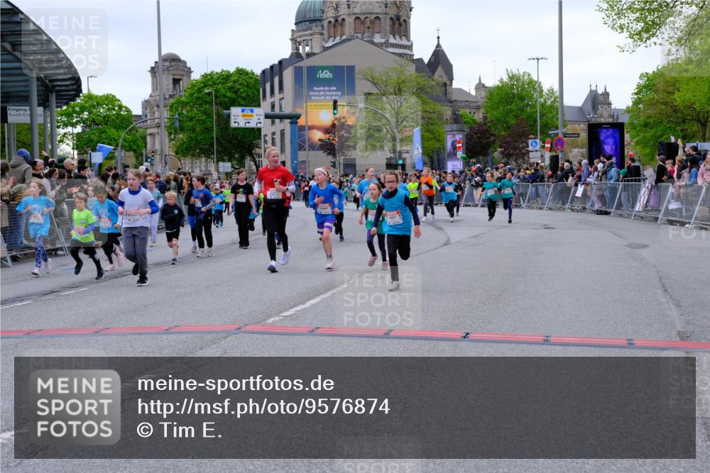 25.04.2026 - Das Zehntel Tim E. http://msf.ph/oto/9576874 25.04.2026 10:58:19 Ziel 5137, 5166, 5185, 5212, 5341, 5366, 5375, 5556, 5648, 5680, 5694, 5731, 5750, 5757, 5814, 5850, 5862, 5933, 6199, 6319, 6489, 6538, 6723, 6802, 6809, 6843, 6860, 6878, 6902, 6930, 6932, 6961, 7042, 7144, 7356, 7417, 7565, 7595, 7613, 7790, 8071, 10162 meine-sportfotos.de
