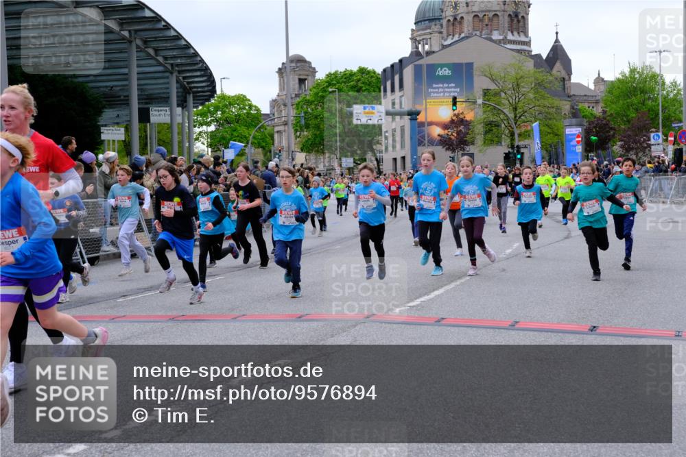 25.04.2026 - Das Zehntel Tim E. http://msf.ph/oto/9576894 25.04.2026 10:58:22 Ziel 5137, 5166, 5212, 5375, 5499, 5648, 5680, 5694, 5731, 5750, 5757, 5814, 5850, 5862, 5933, 6191, 6199, 6319, 6351, 6361, 6489, 6538, 6647, 6723, 6786, 6802, 6809, 6810, 6843, 6860, 6878, 6902, 6930, 6932, 6961, 7042, 7144, 7230, 7236, 7294, 7297, 7356, 7417, 7565, 7595, 7613, 7790, 8071, 10162 meine-sportfotos.de