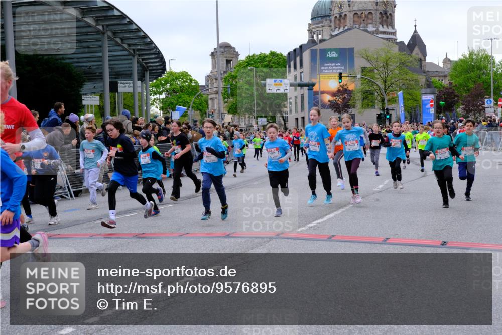 25.04.2026 - Das Zehntel Tim E. http://msf.ph/oto/9576895 25.04.2026 10:58:22 Ziel 5137, 5166, 5212, 5375, 5499, 5648, 5680, 5694, 5731, 5750, 5757, 5814, 5850, 5862, 5933, 6191, 6199, 6319, 6351, 6361, 6489, 6538, 6647, 6723, 6786, 6802, 6809, 6810, 6843, 6860, 6878, 6902, 6930, 6932, 6961, 7042, 7144, 7230, 7236, 7294, 7297, 7356, 7417, 7565, 7595, 7613, 7790, 8071, 10162 meine-sportfotos.de