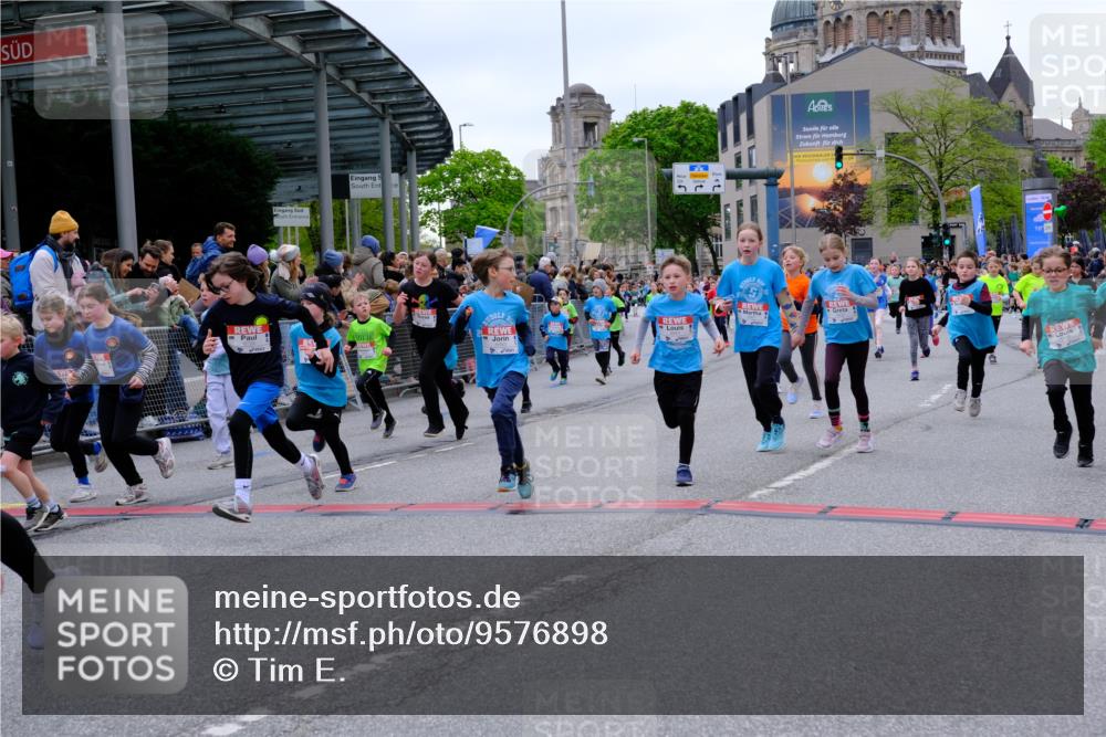 25.04.2026 - Das Zehntel Tim E. http://msf.ph/oto/9576898 25.04.2026 10:58:22 Ziel 5137, 5166, 5212, 5375, 5499, 5648, 5680, 5694, 5731, 5750, 5757, 5814, 5850, 5862, 5933, 6191, 6199, 6319, 6351, 6361, 6489, 6538, 6647, 6723, 6786, 6802, 6809, 6810, 6843, 6860, 6878, 6902, 6930, 6932, 6961, 7042, 7144, 7230, 7236, 7294, 7297, 7356, 7417, 7565, 7595, 7613, 7790, 8071, 10162 meine-sportfotos.de