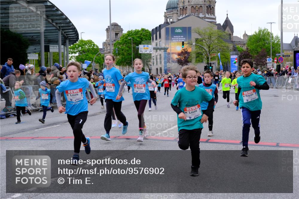 25.04.2026 - Das Zehntel Tim E. http://msf.ph/oto/9576902 25.04.2026 10:58:23 Ziel 5137, 5212, 5375, 5499, 5648, 5680, 5694, 5731, 5750, 5757, 5814, 5850, 5862, 5933, 6191, 6199, 6351, 6361, 6489, 6538, 6647, 6723, 6786, 6802, 6810, 6843, 6860, 6878, 6902, 6930, 6932, 6961, 7042, 7144, 7230, 7236, 7294, 7297, 7417, 7551, 7565, 7595, 7613, 7790, 8071, 10162 meine-sportfotos.de