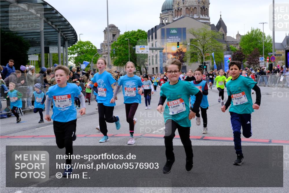 25.04.2026 - Das Zehntel Tim E. http://msf.ph/oto/9576903 25.04.2026 10:58:23 Ziel 5137, 5212, 5375, 5499, 5648, 5680, 5694, 5731, 5750, 5757, 5814, 5850, 5862, 5933, 6191, 6199, 6351, 6361, 6489, 6538, 6647, 6723, 6786, 6802, 6810, 6843, 6860, 6878, 6902, 6930, 6932, 6961, 7042, 7144, 7230, 7236, 7294, 7297, 7417, 7551, 7565, 7595, 7613, 7790, 8071, 10162 meine-sportfotos.de