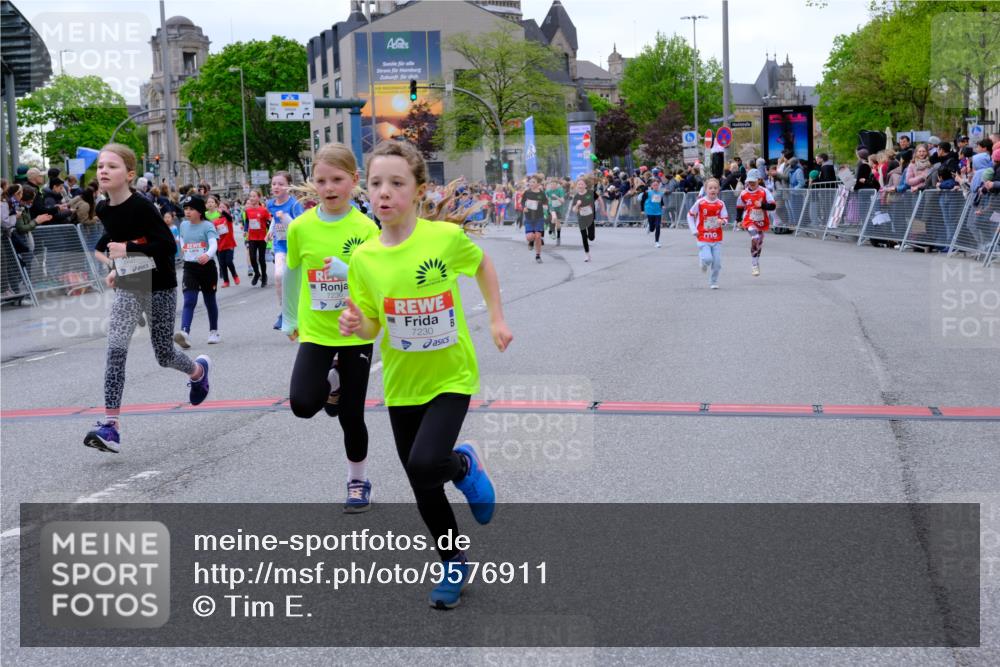25.04.2026 - Das Zehntel Tim E. http://msf.ph/oto/9576911 25.04.2026 10:58:26 Ziel 5137, 5212, 5315, 5320, 5375, 5485, 5496, 5499, 5648, 5680, 5694, 5750, 5801, 5814, 5822, 5850, 5862, 5933, 5987, 5996, 6033, 6108, 6112, 6129, 6191, 6199, 6351, 6361, 6538, 6647, 6723, 6786, 6810, 6843, 6860, 6878, 6902, 6932, 6961, 7042, 7230, 7236, 7294, 7297, 7551, 7595, 7613, 7790, 7868, 8071, 10162 meine-sportfotos.de