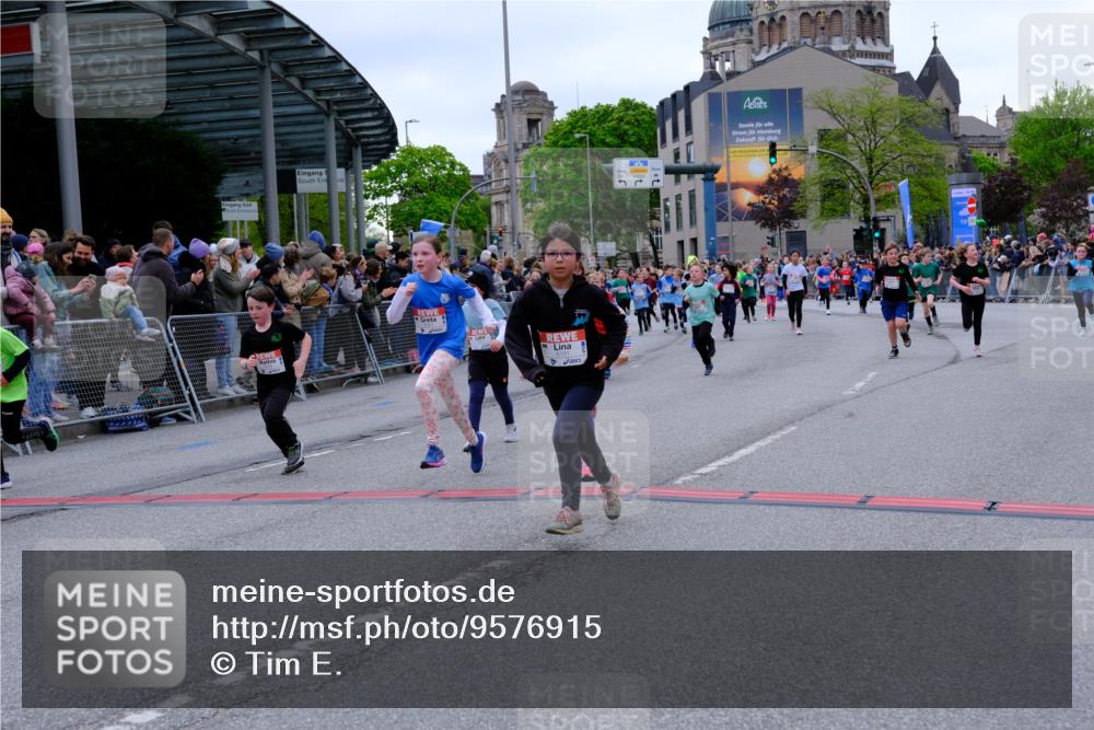 25.04.2026 - Das Zehntel Tim E. http://msf.ph/oto/9576915 25.04.2026 10:58:27 Ziel 5137, 5212, 5266, 5315, 5320, 5375, 5485, 5496, 5499, 5648, 5680, 5694, 5750, 5801, 5822, 5850, 5862, 5933, 5987, 5996, 6033, 6108, 6112, 6129, 6191, 6199, 6351, 6361, 6538, 6647, 6723, 6786, 6810, 6843, 6860, 6878, 6902, 6932, 6961, 7042, 7230, 7236, 7294, 7297, 7551, 7595, 7613, 7790, 7866, 7868, 8071, 10162 meine-sportfotos.de
