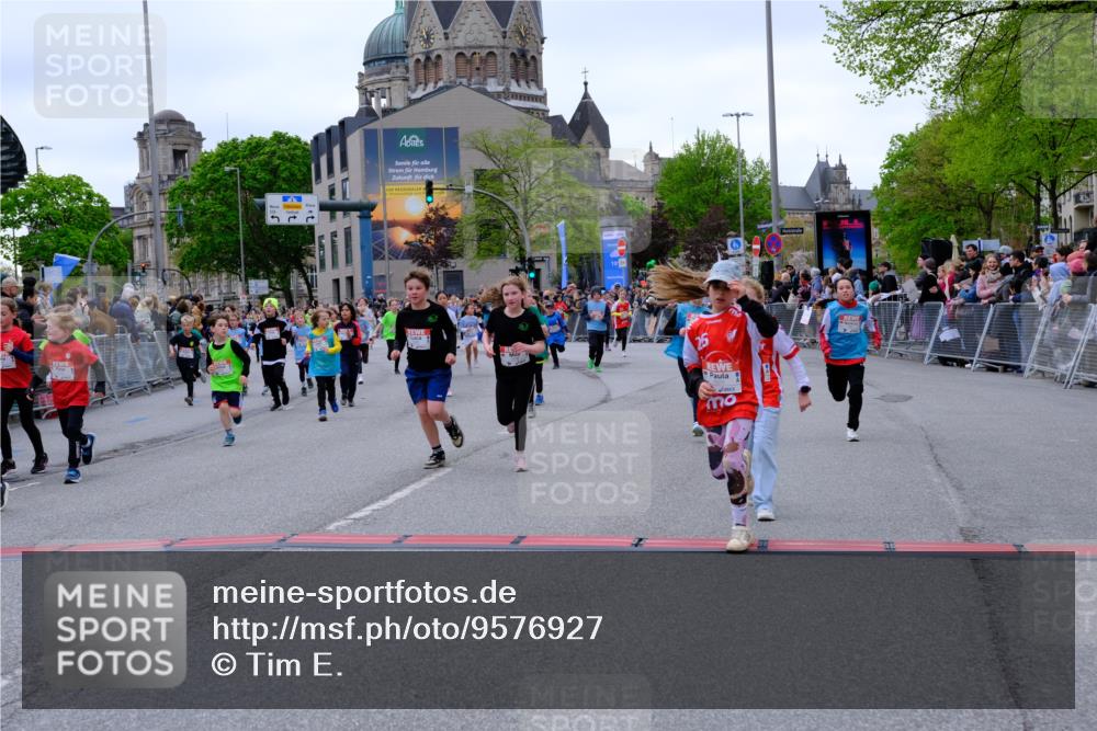 25.04.2026 - Das Zehntel Tim E. http://msf.ph/oto/9576927 25.04.2026 10:58:29 Ziel 5073, 5137, 5266, 5315, 5320, 5375, 5485, 5496, 5499, 5648, 5666, 5668, 5680, 5694, 5750, 5801, 5822, 5850, 5862, 5933, 5987, 5996, 6033, 6108, 6112, 6129, 6191, 6199, 6298, 6304, 6308, 6351, 6361, 6370, 6388, 6400, 6590, 6647, 6723, 6727, 6730, 6786, 6810, 6843, 6860, 6932, 6961, 7042, 7049, 7062, 7230, 7236, 7294, 7297, 7551, 7595, 7647, 7653, 7659, 7760, 7866, 7868, 7887, 7901, 10162 meine-sportfotos.de