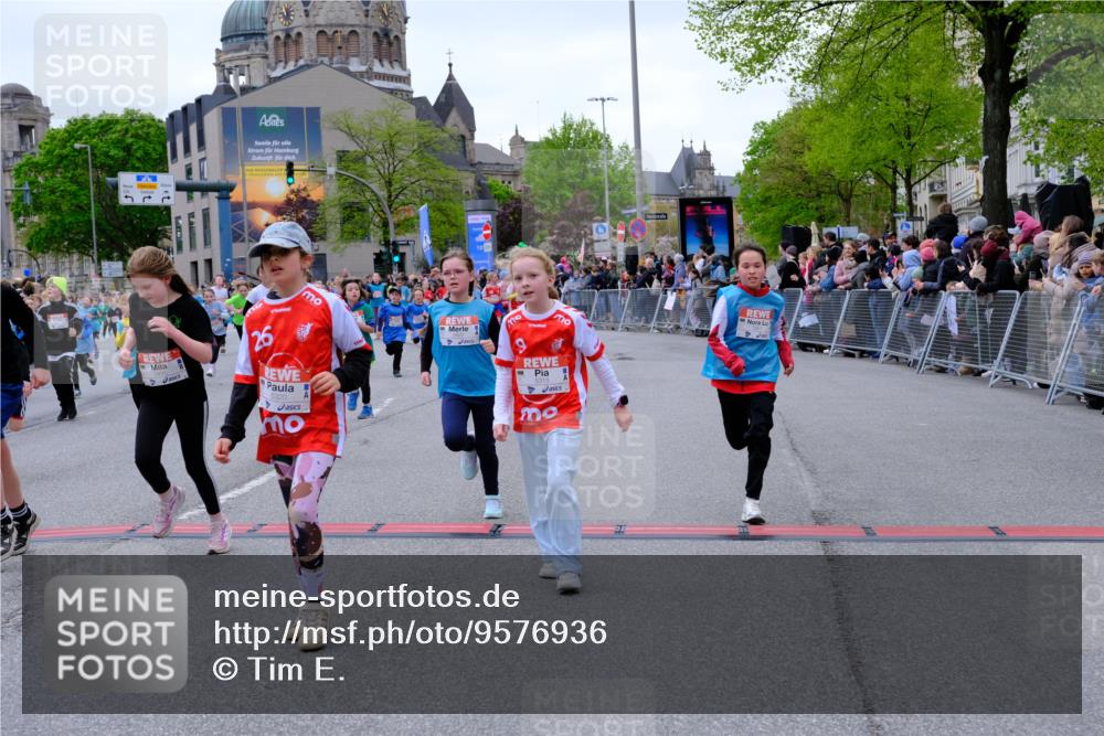 25.04.2026 - Das Zehntel Tim E. http://msf.ph/oto/9576936 25.04.2026 10:58:30 Ziel 5073, 5137, 5266, 5315, 5320, 5407, 5485, 5496, 5499, 5648, 5666, 5668, 5680, 5694, 5801, 5822, 5850, 5862, 5987, 5996, 6033, 6108, 6112, 6129, 6191, 6199, 6298, 6304, 6308, 6351, 6361, 6370, 6377, 6388, 6400, 6590, 6647, 6727, 6730, 6786, 6810, 6932, 6961, 7042, 7049, 7062, 7230, 7232, 7236, 7294, 7297, 7551, 7595, 7647, 7653, 7659, 7666, 7760, 7866, 7868, 7887, 7901 meine-sportfotos.de