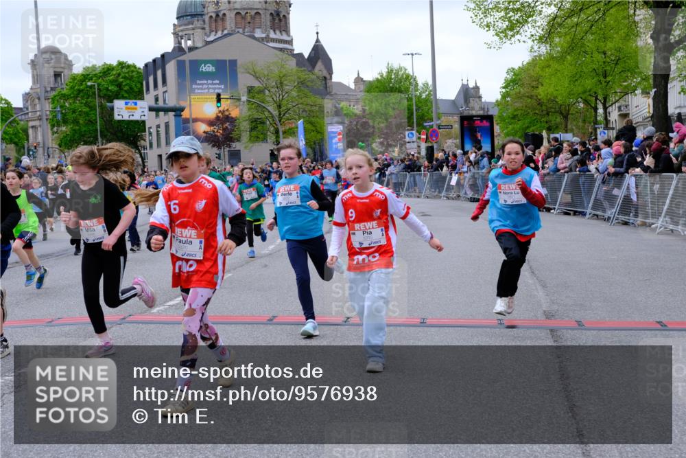 25.04.2026 - Das Zehntel Tim E. http://msf.ph/oto/9576938 25.04.2026 10:58:30 Ziel 5073, 5137, 5266, 5315, 5320, 5407, 5485, 5496, 5499, 5648, 5666, 5668, 5680, 5694, 5801, 5822, 5850, 5862, 5987, 5996, 6033, 6108, 6112, 6129, 6191, 6199, 6298, 6304, 6308, 6351, 6361, 6370, 6377, 6388, 6400, 6590, 6647, 6727, 6730, 6786, 6810, 6932, 6961, 7042, 7049, 7062, 7230, 7232, 7236, 7294, 7297, 7551, 7595, 7647, 7653, 7659, 7666, 7760, 7866, 7868, 7887, 7901 meine-sportfotos.de