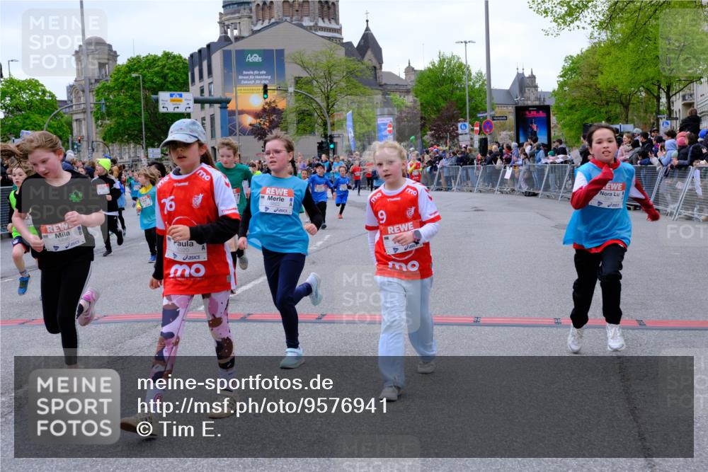 25.04.2026 - Das Zehntel Tim E. http://msf.ph/oto/9576941 25.04.2026 10:58:31 Ziel 5015, 5073, 5266, 5315, 5320, 5407, 5485, 5496, 5499, 5666, 5668, 5680, 5694, 5801, 5822, 5987, 5996, 6033, 6108, 6112, 6129, 6191, 6199, 6298, 6304, 6308, 6351, 6361, 6370, 6377, 6388, 6400, 6590, 6647, 6727, 6730, 6786, 6810, 7042, 7049, 7062, 7230, 7232, 7236, 7294, 7297, 7551, 7647, 7653, 7659, 7666, 7760, 7866, 7868, 7887, 7901 meine-sportfotos.de