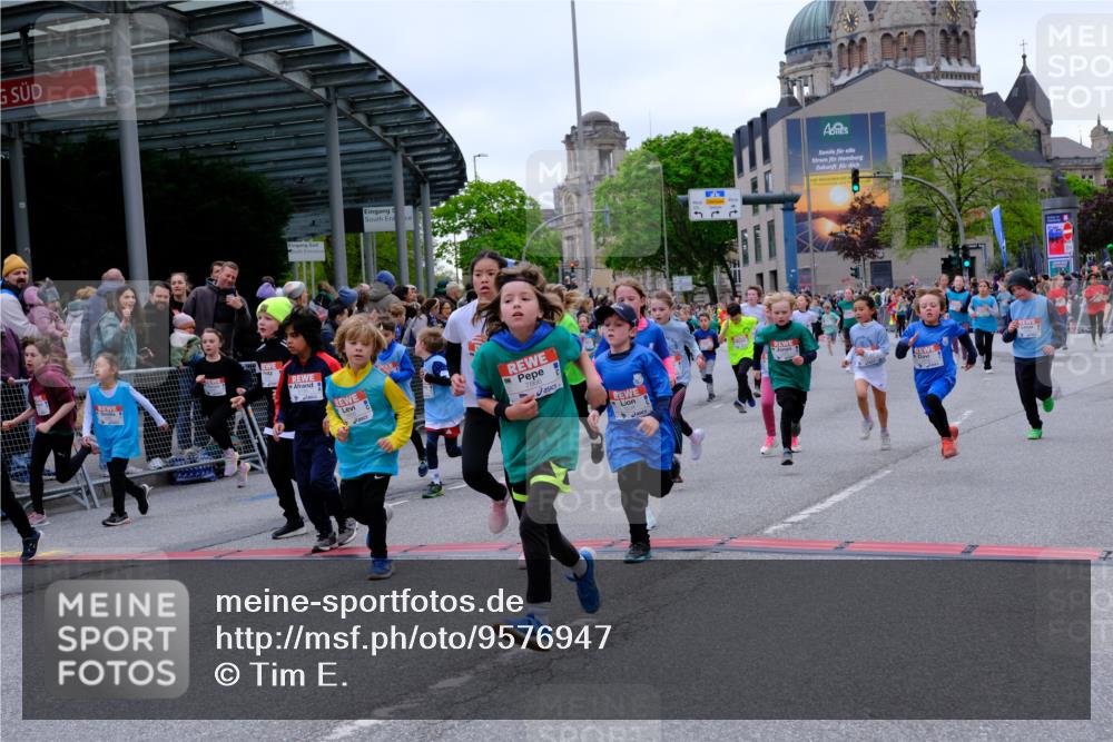 25.04.2026 - Das Zehntel Tim E. http://msf.ph/oto/9576947 25.04.2026 10:58:33 Ziel 5015, 5068, 5069, 5073, 5266, 5311, 5315, 5316, 5320, 5323, 5347, 5407, 5485, 5496, 5499, 5666, 5668, 5676, 5801, 5822, 5824, 5987, 5996, 6033, 6108, 6112, 6129, 6191, 6298, 6304, 6308, 6351, 6361, 6370, 6377, 6388, 6400, 6590, 6727, 6730, 6786, 6810, 7049, 7062, 7196, 7232, 7294, 7297, 7551, 7647, 7653, 7659, 7666, 7760, 7866, 7868, 7887, 7901 meine-sportfotos.de