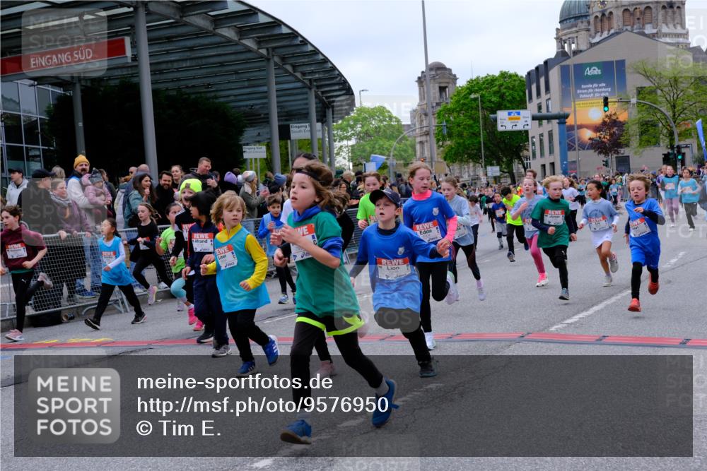 25.04.2026 - Das Zehntel Tim E. http://msf.ph/oto/9576950 25.04.2026 10:58:33 Ziel 5015, 5068, 5069, 5073, 5266, 5311, 5315, 5316, 5320, 5323, 5347, 5407, 5485, 5496, 5499, 5666, 5668, 5676, 5801, 5822, 5824, 5987, 5996, 6033, 6108, 6112, 6129, 6191, 6298, 6304, 6308, 6351, 6361, 6370, 6377, 6388, 6400, 6590, 6727, 6730, 6786, 6810, 7049, 7062, 7196, 7232, 7294, 7297, 7551, 7647, 7653, 7659, 7666, 7760, 7866, 7868, 7887, 7901 meine-sportfotos.de