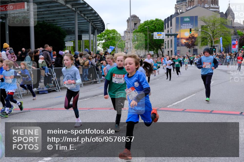 25.04.2026 - Das Zehntel Tim E. http://msf.ph/oto/9576957 25.04.2026 10:58:35 Ziel 5015, 5068, 5069, 5073, 5266, 5311, 5315, 5316, 5320, 5323, 5347, 5407, 5485, 5496, 5629, 5666, 5668, 5676, 5801, 5808, 5822, 5824, 5987, 5996, 6033, 6105, 6108, 6112, 6114, 6129, 6298, 6304, 6308, 6369, 6370, 6377, 6388, 6400, 6467, 6590, 6727, 6730, 7049, 7062, 7196, 7232, 7551, 7647, 7653, 7659, 7666, 7760, 7866, 7868, 7887, 7901, 7983 meine-sportfotos.de
