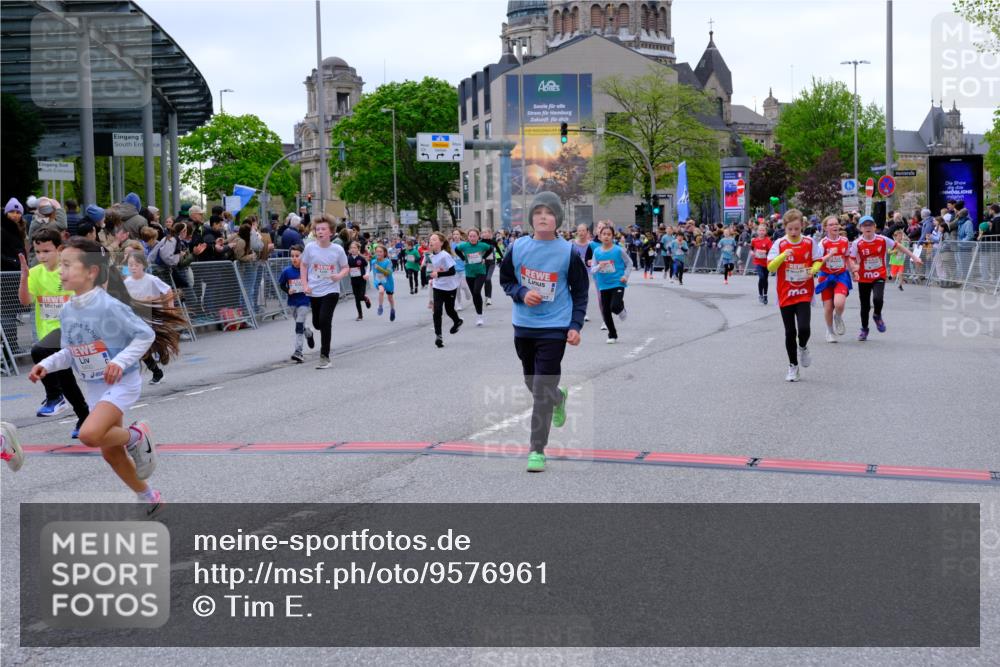 25.04.2026 - Das Zehntel Tim E. http://msf.ph/oto/9576961 25.04.2026 10:58:35 Ziel 5015, 5068, 5069, 5073, 5266, 5311, 5315, 5316, 5320, 5323, 5347, 5407, 5485, 5496, 5629, 5666, 5668, 5676, 5801, 5808, 5822, 5824, 5987, 5996, 6033, 6105, 6108, 6112, 6114, 6129, 6298, 6304, 6308, 6369, 6370, 6377, 6388, 6400, 6467, 6590, 6727, 6730, 7049, 7062, 7196, 7232, 7551, 7647, 7653, 7659, 7666, 7760, 7866, 7868, 7887, 7901, 7983 meine-sportfotos.de