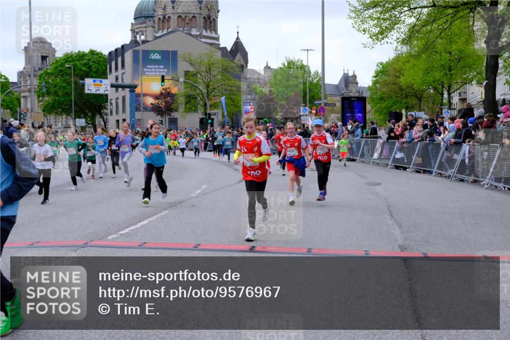 25.04.2026 - Das Zehntel Tim E. http://msf.ph/oto/9576967 25.04.2026 10:58:37 Ziel 5015, 5068, 5069, 5073, 5266, 5311, 5316, 5323, 5347, 5407, 5485, 5496, 5629, 5666, 5668, 5676, 5801, 5808, 5822, 5824, 5987, 5996, 6105, 6108, 6112, 6114, 6129, 6298, 6304, 6308, 6369, 6370, 6377, 6388, 6400, 6467, 6471, 6478, 6484, 6590, 6727, 6730, 6746, 6759, 7049, 7062, 7196, 7232, 7647, 7653, 7659, 7666, 7760, 7866, 7868, 7887, 7901, 7983 meine-sportfotos.de