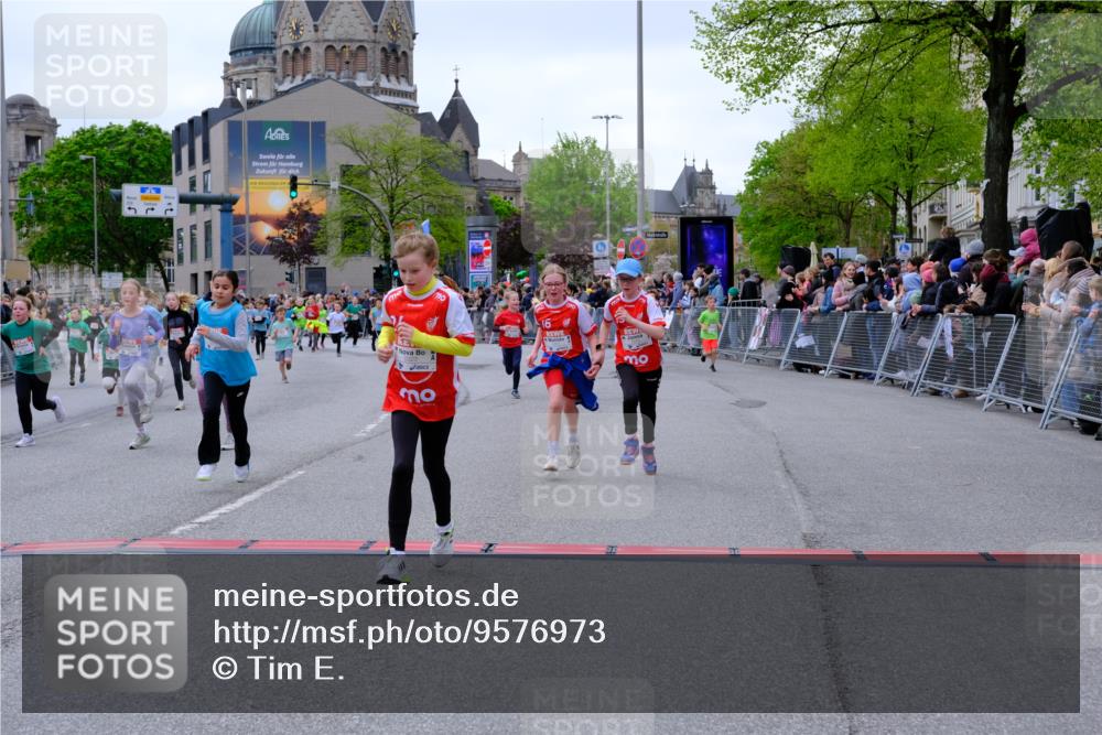25.04.2026 - Das Zehntel Tim E. http://msf.ph/oto/9576973 25.04.2026 10:58:37 Ziel 5015, 5068, 5069, 5073, 5266, 5311, 5316, 5323, 5347, 5407, 5485, 5496, 5629, 5666, 5668, 5676, 5801, 5808, 5822, 5824, 5987, 5996, 6105, 6108, 6112, 6114, 6129, 6298, 6304, 6308, 6369, 6370, 6377, 6388, 6400, 6467, 6471, 6478, 6484, 6590, 6727, 6730, 6746, 6759, 7049, 7062, 7196, 7232, 7647, 7653, 7659, 7666, 7760, 7866, 7868, 7887, 7901, 7983 meine-sportfotos.de