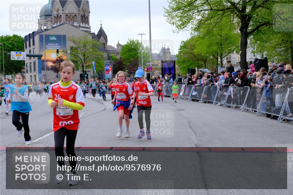 25.04.2026 - Das Zehntel Tim E. http://msf.ph/oto/9576976 25.04.2026 10:58:38 Ziel 5015, 5068, 5069, 5073, 5266, 5311, 5316, 5323, 5347, 5407, 5629, 5666, 5668, 5676, 5808, 5824, 5956, 5996, 6105, 6112, 6114, 6129, 6298, 6304, 6308, 6369, 6370, 6377, 6388, 6400, 6467, 6471, 6478, 6484, 6590, 6727, 6730, 6746, 6759, 7049, 7062, 7196, 7232, 7647, 7653, 7659, 7666, 7760, 7866, 7868, 7887, 7901, 7983 meine-sportfotos.de