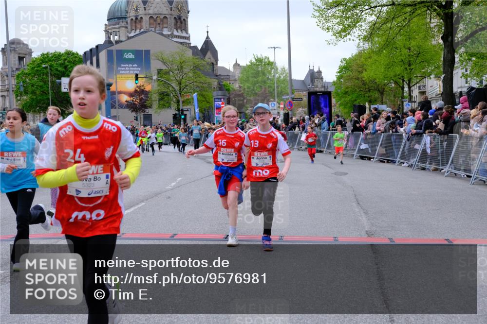 25.04.2026 - Das Zehntel Tim E. http://msf.ph/oto/9576981 25.04.2026 10:58:38 Ziel 5015, 5068, 5069, 5073, 5266, 5311, 5316, 5323, 5347, 5407, 5629, 5666, 5668, 5676, 5808, 5824, 5956, 5996, 6105, 6112, 6114, 6129, 6298, 6304, 6308, 6369, 6370, 6377, 6388, 6400, 6467, 6471, 6478, 6484, 6590, 6727, 6730, 6746, 6759, 7049, 7062, 7196, 7232, 7647, 7653, 7659, 7666, 7760, 7866, 7868, 7887, 7901, 7983 meine-sportfotos.de