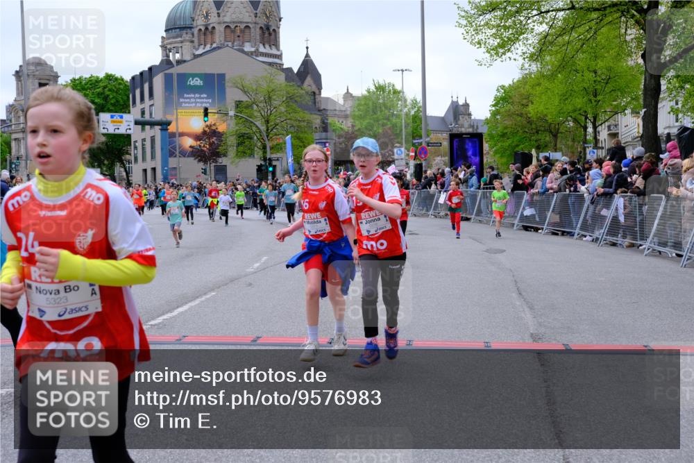 25.04.2026 - Das Zehntel Tim E. http://msf.ph/oto/9576983 25.04.2026 10:58:38 Ziel 5015, 5068, 5069, 5073, 5266, 5311, 5316, 5323, 5347, 5407, 5629, 5666, 5668, 5676, 5808, 5824, 5956, 5996, 6105, 6112, 6114, 6129, 6298, 6304, 6308, 6369, 6370, 6377, 6388, 6400, 6467, 6471, 6478, 6484, 6590, 6727, 6730, 6746, 6759, 7049, 7062, 7196, 7232, 7647, 7653, 7659, 7666, 7760, 7866, 7868, 7887, 7901, 7983 meine-sportfotos.de