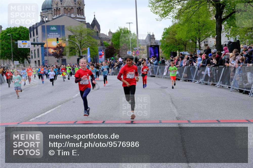 25.04.2026 - Das Zehntel Tim E. http://msf.ph/oto/9576986 25.04.2026 10:58:40 Ziel 5015, 5022, 5068, 5069, 5073, 5311, 5316, 5323, 5347, 5407, 5629, 5666, 5668, 5676, 5808, 5824, 5956, 6105, 6114, 6298, 6304, 6308, 6369, 6370, 6377, 6388, 6400, 6467, 6471, 6478, 6484, 6590, 6727, 6730, 6746, 6759, 7049, 7062, 7196, 7232, 7276, 7339, 7407, 7597, 7598, 7634, 7647, 7653, 7659, 7666, 7760, 7887, 7901, 7983 meine-sportfotos.de