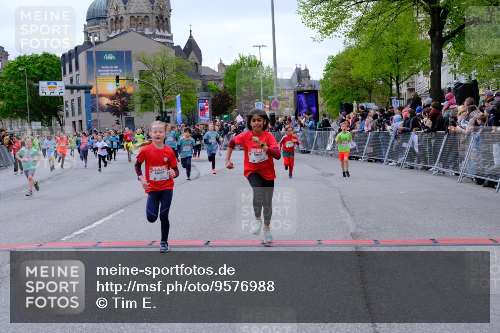 25.04.2026 - Das Zehntel Tim E. http://msf.ph/oto/9576988 25.04.2026 10:58:40 Ziel 5015, 5022, 5068, 5069, 5073, 5311, 5316, 5323, 5347, 5407, 5629, 5666, 5668, 5676, 5808, 5824, 5956, 6105, 6114, 6298, 6304, 6308, 6369, 6370, 6377, 6388, 6400, 6467, 6471, 6478, 6484, 6590, 6727, 6730, 6746, 6759, 7049, 7062, 7196, 7232, 7276, 7339, 7407, 7597, 7598, 7634, 7647, 7653, 7659, 7666, 7760, 7887, 7901, 7983 meine-sportfotos.de