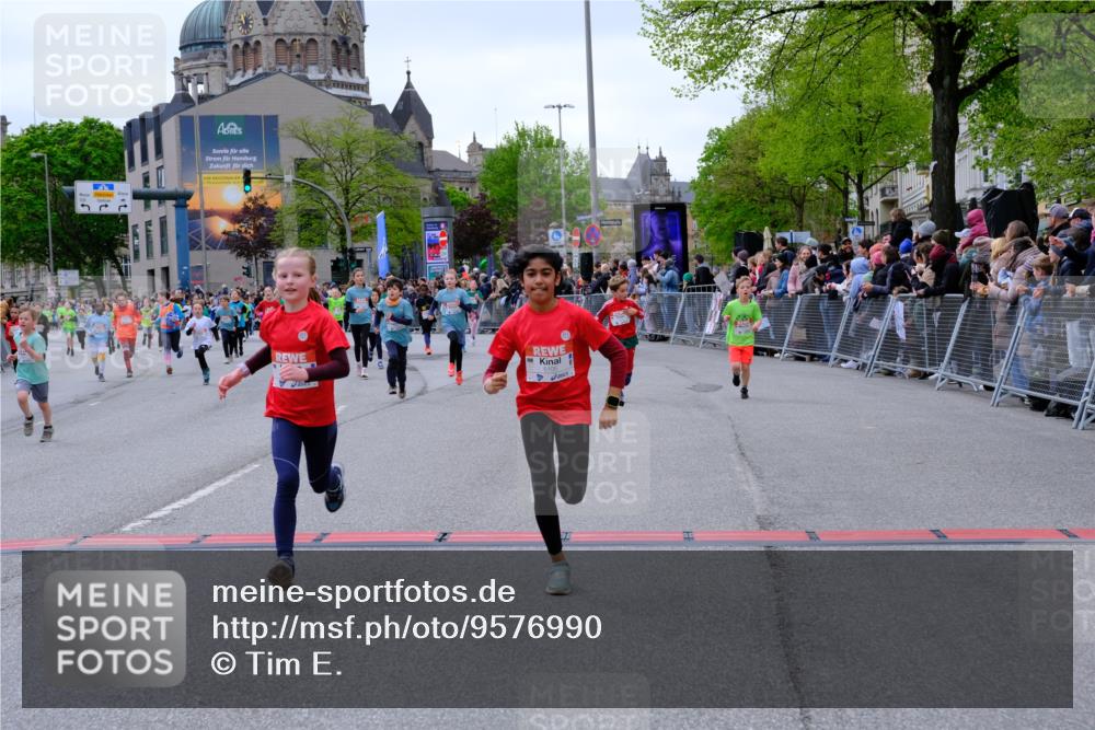 25.04.2026 - Das Zehntel Tim E. http://msf.ph/oto/9576990 25.04.2026 10:58:41 Ziel 5015, 5022, 5068, 5069, 5311, 5316, 5323, 5347, 5407, 5629, 5666, 5676, 5808, 5824, 5956, 6105, 6114, 6308, 6369, 6370, 6377, 6388, 6400, 6467, 6471, 6478, 6484, 6746, 6759, 7049, 7062, 7196, 7232, 7276, 7339, 7407, 7597, 7598, 7634, 7647, 7653, 7659, 7666, 7684, 7760, 7887, 7983 meine-sportfotos.de