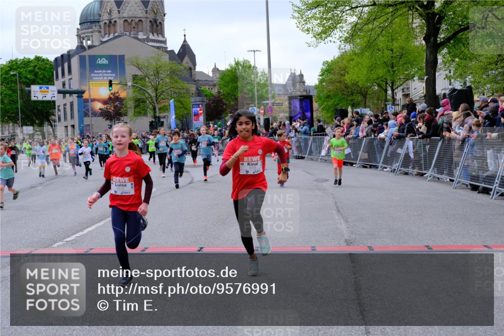 25.04.2026 - Das Zehntel Tim E. http://msf.ph/oto/9576991 25.04.2026 10:58:41 Ziel 5015, 5022, 5068, 5069, 5311, 5316, 5323, 5347, 5407, 5629, 5666, 5676, 5808, 5824, 5956, 6105, 6114, 6308, 6369, 6370, 6377, 6388, 6400, 6467, 6471, 6478, 6484, 6746, 6759, 7049, 7062, 7196, 7232, 7276, 7339, 7407, 7597, 7598, 7634, 7647, 7653, 7659, 7666, 7684, 7760, 7887, 7983 meine-sportfotos.de