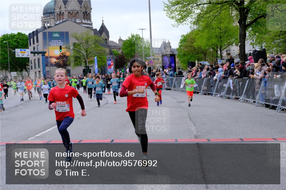 25.04.2026 - Das Zehntel Tim E. http://msf.ph/oto/9576992 25.04.2026 10:58:41 Ziel 5015, 5022, 5068, 5069, 5311, 5316, 5323, 5347, 5407, 5629, 5666, 5676, 5808, 5824, 5956, 6105, 6114, 6308, 6369, 6370, 6377, 6388, 6400, 6467, 6471, 6478, 6484, 6746, 6759, 7049, 7062, 7196, 7232, 7276, 7339, 7407, 7597, 7598, 7634, 7647, 7653, 7659, 7666, 7684, 7760, 7887, 7983 meine-sportfotos.de