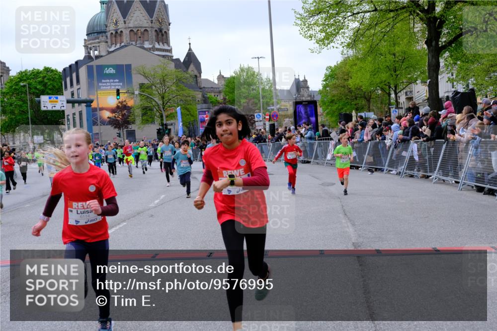 25.04.2026 - Das Zehntel Tim E. http://msf.ph/oto/9576995 25.04.2026 10:58:41 Ziel 5015, 5022, 5068, 5069, 5311, 5316, 5323, 5347, 5407, 5629, 5666, 5676, 5808, 5824, 5956, 6105, 6114, 6308, 6369, 6370, 6377, 6388, 6400, 6467, 6471, 6478, 6484, 6746, 6759, 7049, 7062, 7196, 7232, 7276, 7339, 7407, 7597, 7598, 7634, 7647, 7653, 7659, 7666, 7684, 7760, 7887, 7983 meine-sportfotos.de
