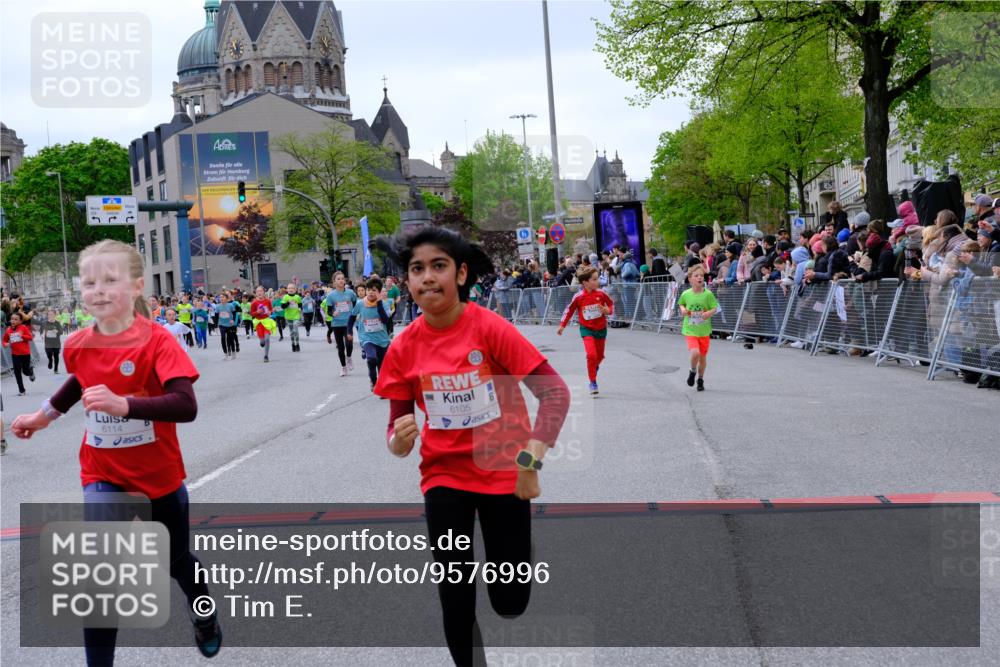 25.04.2026 - Das Zehntel Tim E. http://msf.ph/oto/9576996 25.04.2026 10:58:41 Ziel 5015, 5022, 5068, 5069, 5311, 5316, 5323, 5347, 5407, 5629, 5666, 5676, 5808, 5824, 5956, 6105, 6114, 6308, 6369, 6370, 6377, 6388, 6400, 6467, 6471, 6478, 6484, 6746, 6759, 7049, 7062, 7196, 7232, 7276, 7339, 7407, 7597, 7598, 7634, 7647, 7653, 7659, 7666, 7684, 7760, 7887, 7983 meine-sportfotos.de