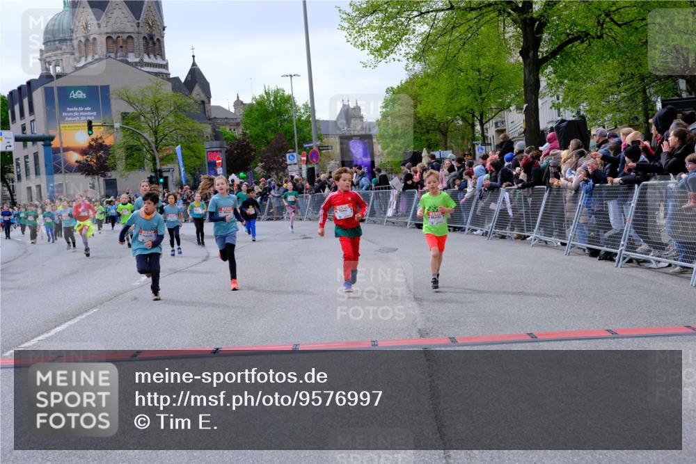 25.04.2026 - Das Zehntel Tim E. http://msf.ph/oto/9576997 25.04.2026 10:58:42 Ziel 5015, 5022, 5068, 5069, 5311, 5316, 5323, 5347, 5407, 5629, 5676, 5808, 5824, 5956, 6105, 6114, 6369, 6377, 6467, 6471, 6478, 6484, 6547, 6746, 6759, 7196, 7232, 7276, 7339, 7407, 7467, 7597, 7598, 7634, 7666, 7684, 7983 meine-sportfotos.de