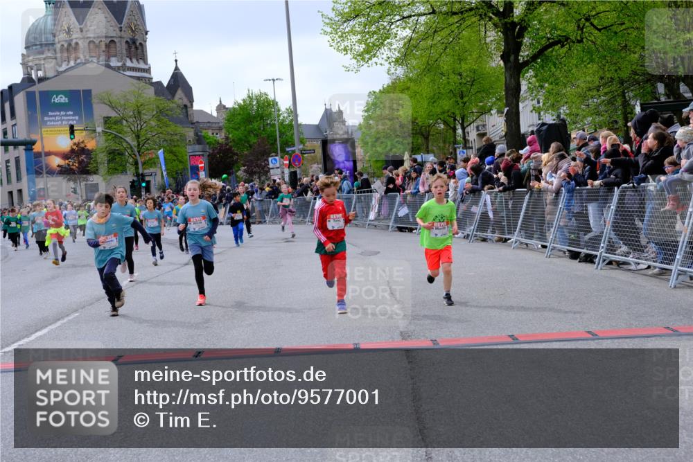 25.04.2026 - Das Zehntel Tim E. http://msf.ph/oto/9577001 25.04.2026 10:58:43 Ziel 5015, 5022, 5068, 5069, 5311, 5316, 5323, 5347, 5629, 5676, 5808, 5824, 5956, 6105, 6114, 6369, 6467, 6471, 6478, 6484, 6547, 6746, 6759, 6974, 6978, 7055, 7080, 7196, 7276, 7339, 7397, 7407, 7467, 7597, 7598, 7634, 7684, 7965, 7975, 7983 meine-sportfotos.de