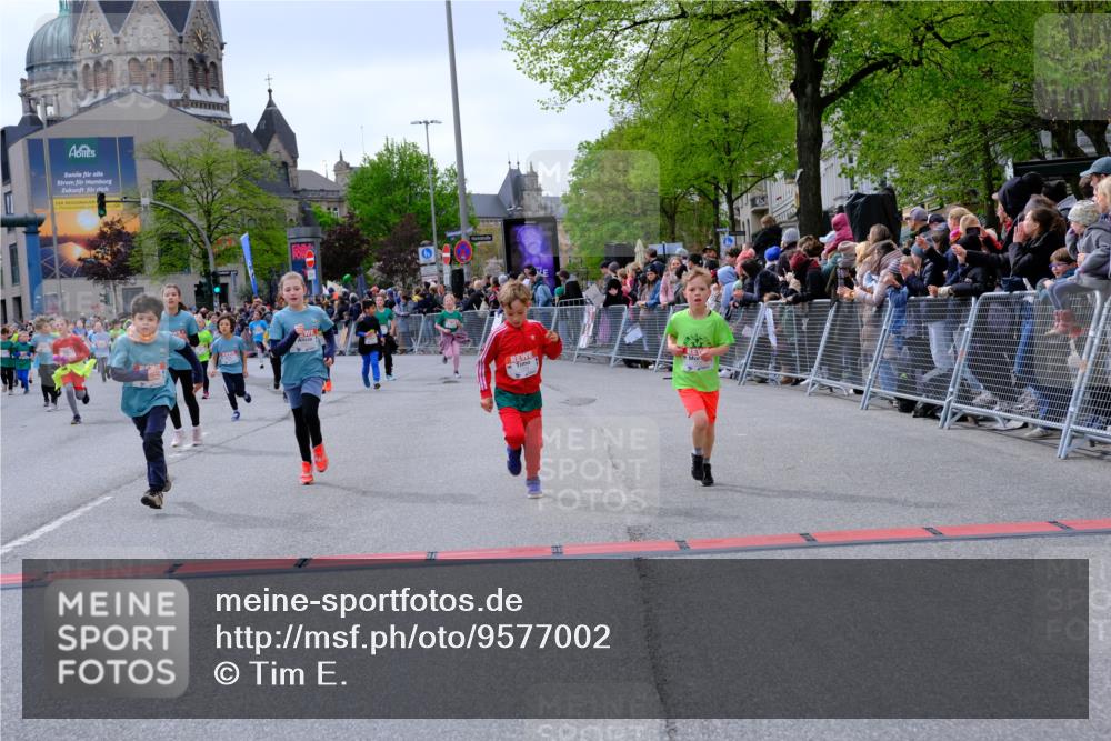 25.04.2026 - Das Zehntel Tim E. http://msf.ph/oto/9577002 25.04.2026 10:58:43 Ziel 5015, 5022, 5068, 5069, 5311, 5316, 5323, 5347, 5629, 5676, 5808, 5824, 5956, 6105, 6114, 6369, 6467, 6471, 6478, 6484, 6547, 6746, 6759, 6974, 6978, 7055, 7080, 7196, 7276, 7339, 7397, 7407, 7467, 7597, 7598, 7634, 7684, 7965, 7975, 7983 meine-sportfotos.de