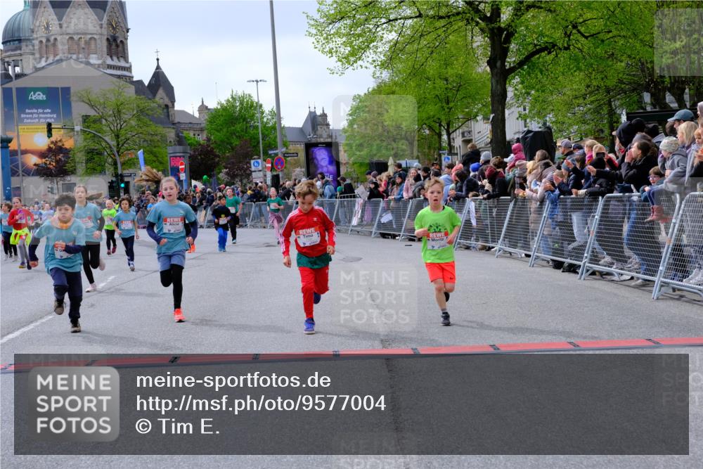 25.04.2026 - Das Zehntel Tim E. http://msf.ph/oto/9577004 25.04.2026 10:58:43 Ziel 5015, 5022, 5068, 5069, 5311, 5316, 5323, 5347, 5629, 5676, 5808, 5824, 5956, 6105, 6114, 6369, 6467, 6471, 6478, 6484, 6547, 6746, 6759, 6974, 6978, 7055, 7080, 7196, 7276, 7339, 7397, 7407, 7467, 7597, 7598, 7634, 7684, 7965, 7975, 7983 meine-sportfotos.de