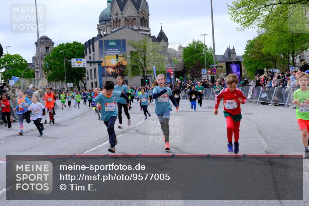 25.04.2026 - Das Zehntel Tim E. http://msf.ph/oto/9577005 25.04.2026 10:58:44 Ziel 5022, 5068, 5069, 5311, 5316, 5323, 5347, 5629, 5676, 5693, 5704, 5808, 5824, 5956, 6105, 6114, 6369, 6467, 6471, 6478, 6484, 6547, 6554, 6746, 6759, 6974, 6978, 7055, 7080, 7196, 7276, 7339, 7397, 7407, 7421, 7467, 7597, 7598, 7634, 7684, 7965, 7975, 7983 meine-sportfotos.de