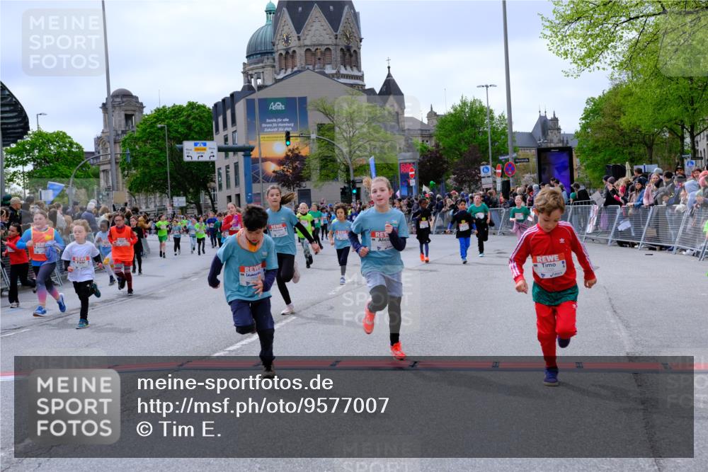 25.04.2026 - Das Zehntel Tim E. http://msf.ph/oto/9577007 25.04.2026 10:58:44 Ziel 5022, 5068, 5069, 5311, 5316, 5323, 5347, 5629, 5676, 5693, 5704, 5808, 5824, 5956, 6105, 6114, 6369, 6467, 6471, 6478, 6484, 6547, 6554, 6746, 6759, 6974, 6978, 7055, 7080, 7196, 7276, 7339, 7397, 7407, 7421, 7467, 7597, 7598, 7634, 7684, 7965, 7975, 7983 meine-sportfotos.de