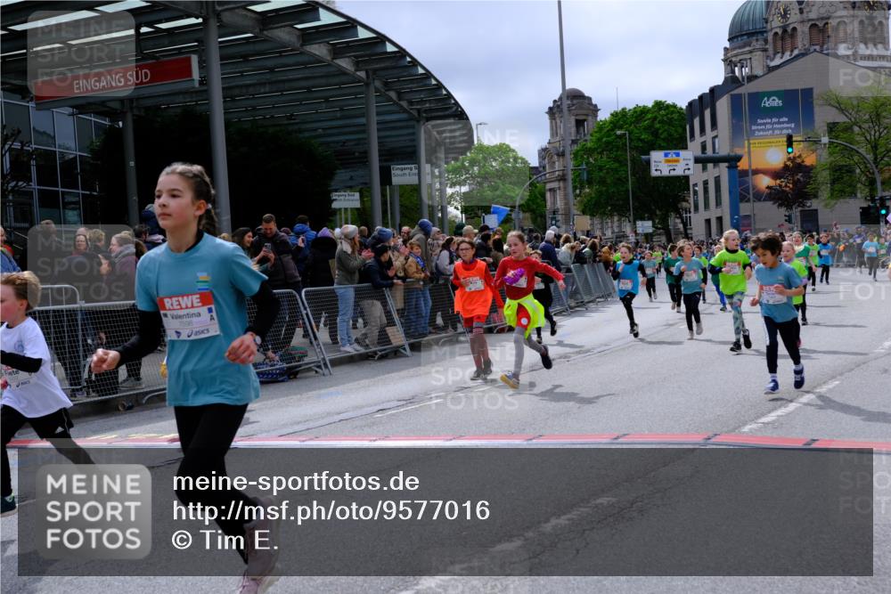 25.04.2026 - Das Zehntel Tim E. http://msf.ph/oto/9577016 25.04.2026 10:58:46 Ziel 5022, 5489, 5629, 5693, 5704, 5808, 5956, 6105, 6114, 6369, 6372, 6402, 6467, 6471, 6478, 6484, 6547, 6554, 6746, 6759, 6974, 6978, 7055, 7080, 7276, 7339, 7397, 7407, 7421, 7467, 7597, 7598, 7634, 7684, 7965, 7975, 7983 meine-sportfotos.de