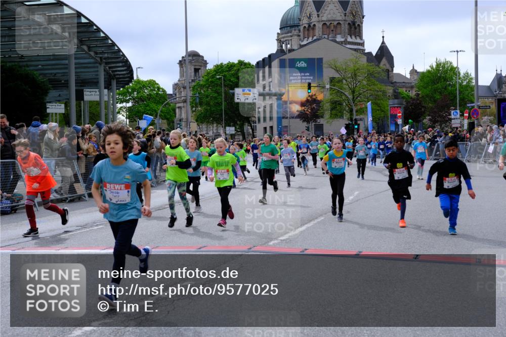 25.04.2026 - Das Zehntel Tim E. http://msf.ph/oto/9577025 25.04.2026 10:58:48 Ziel 5022, 5296, 5307, 5489, 5693, 5704, 5956, 6098, 6101, 6372, 6402, 6471, 6478, 6484, 6547, 6554, 6588, 6746, 6759, 6974, 6978, 7055, 7080, 7276, 7339, 7397, 7407, 7421, 7467, 7587, 7593, 7597, 7598, 7634, 7684, 7780, 7794, 7965, 7975 meine-sportfotos.de