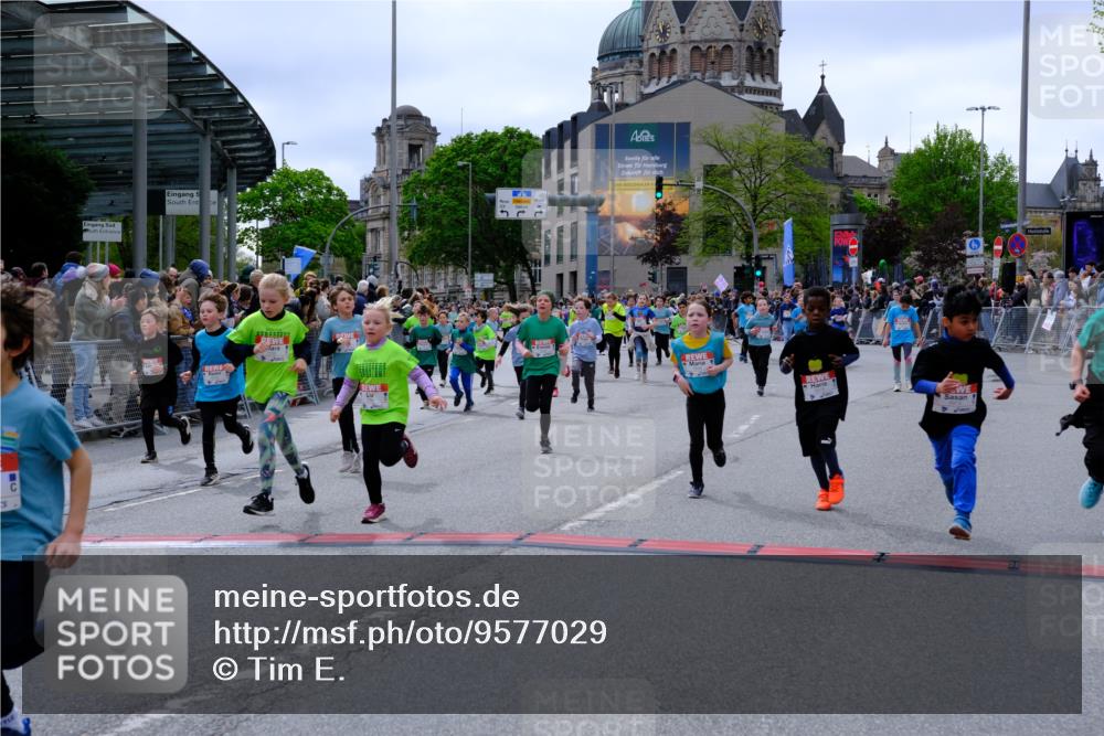 25.04.2026 - Das Zehntel Tim E. http://msf.ph/oto/9577029 25.04.2026 10:58:48 Ziel 5022, 5296, 5307, 5489, 5693, 5704, 5956, 6098, 6101, 6372, 6402, 6471, 6478, 6484, 6547, 6554, 6588, 6746, 6759, 6974, 6978, 7055, 7080, 7276, 7339, 7397, 7407, 7421, 7467, 7587, 7593, 7597, 7598, 7634, 7684, 7780, 7794, 7965, 7975 meine-sportfotos.de