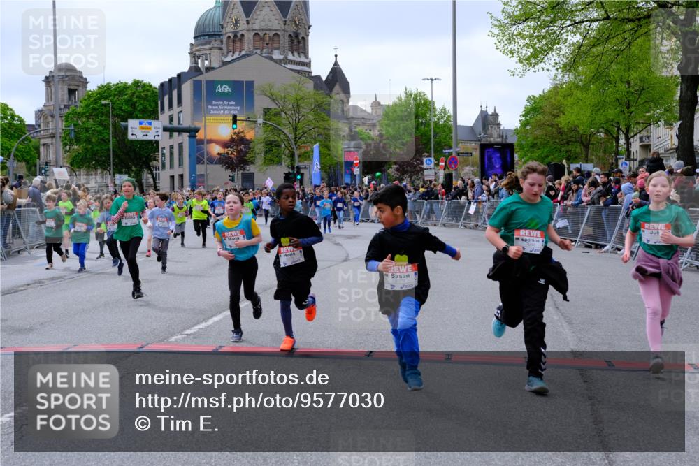 25.04.2026 - Das Zehntel Tim E. http://msf.ph/oto/9577030 25.04.2026 10:58:48 Ziel 5022, 5296, 5307, 5489, 5693, 5704, 5956, 6098, 6101, 6372, 6402, 6471, 6478, 6484, 6547, 6554, 6588, 6746, 6759, 6974, 6978, 7055, 7080, 7276, 7339, 7397, 7407, 7421, 7467, 7587, 7593, 7597, 7598, 7634, 7684, 7780, 7794, 7965, 7975 meine-sportfotos.de